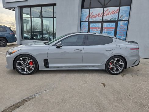 Used 2020 Kia Stinger GT2 image 5