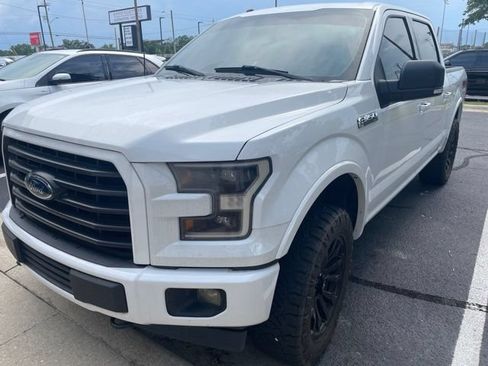 Used 2017 Ford F150 XLT w/ Equipment Group 302A Luxury AWD/4WD image 4