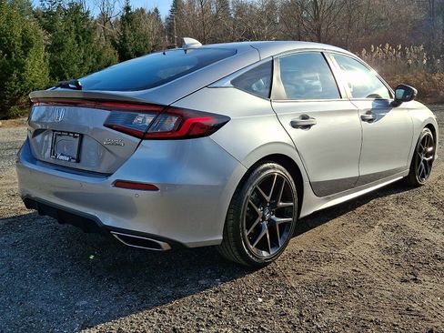 Used 2024 Honda Civic Sport Touring image 6