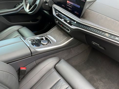 Used 2025 BMW X5 xDrive40i w/ Premium Package AWD/4WD image 19