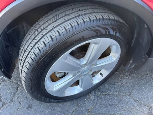 Used 2015 Buick Encore FWD image 17