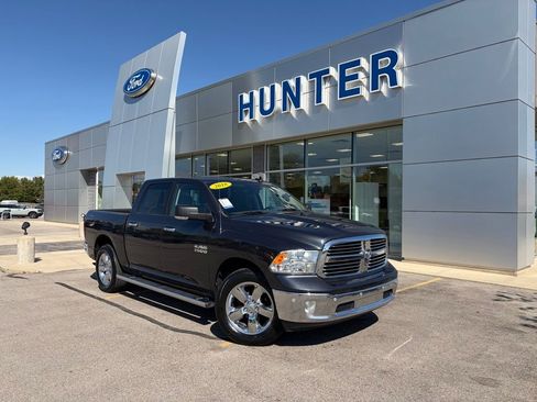 Used 2018 RAM 1500 Big Horn AWD/4WD image 1