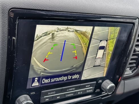 Used 2023 Nissan Frontier PRO-4X w/ Pro Convenience Package image 18