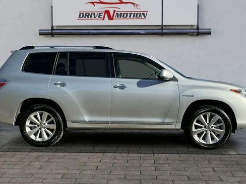 Used 2013 Toyota Highlander Limited image 3