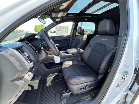 New 2026 Nissan Pathfinder Rock Creek w/ Rock Creek Premium Package AWD/4WD image 28