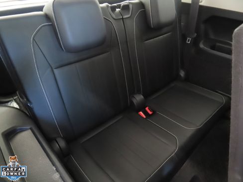 Certified 2023 Volkswagen Tiguan SE w/ Panoramic Sunroof Package FWD image 24
