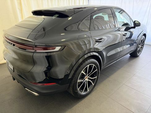 New 2026 Porsche Cayenne Coupe image 9
