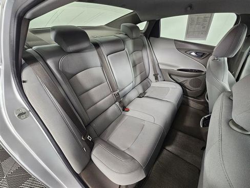 Used 2018 Chevrolet Malibu LT image 17