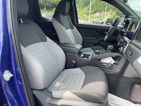 New 2025 Toyota Tacoma TRD Sport image 21