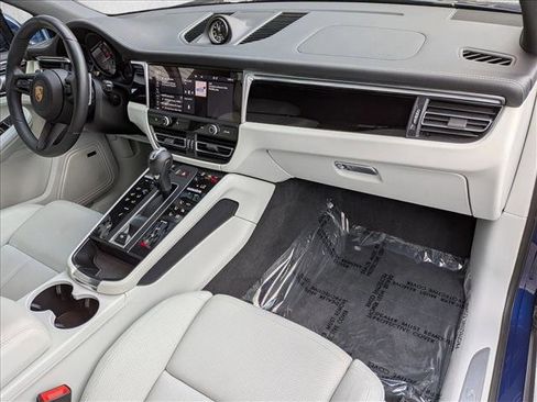 Used 2025 Porsche Macan S image 26
