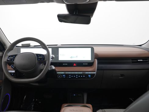 Certified 2024 Hyundai Ioniq 5 Limited AWD/4WD image 13