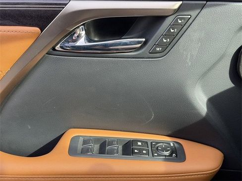Used 2022 Lexus RX 350L Luxury image 26