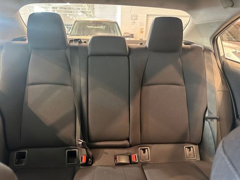 Used 2025 Toyota Corolla LE image 38