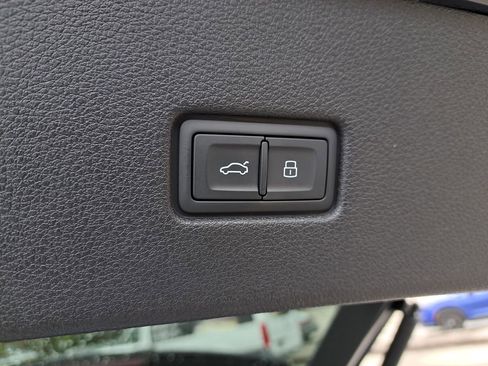 New 2026 Audi Q8 Premium Plus image 32