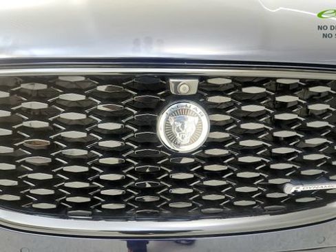 Used 2025 Jaguar F-PACE R-Dynamic S AWD/4WD image 23