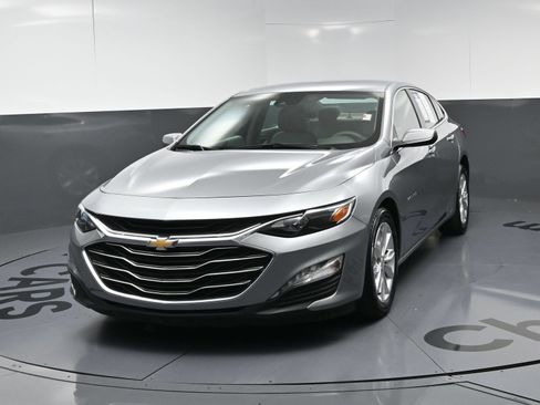 Used 2024 Chevrolet Malibu LT FWD image 11
