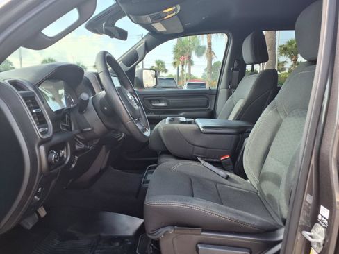 Used 2025 RAM 1500 Warlock AWD/4WD image 25