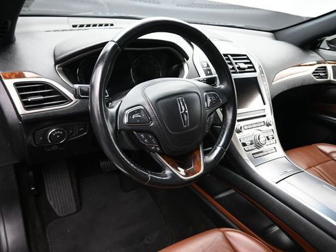 Used 2019 Lincoln MKZ Reserve image 13
