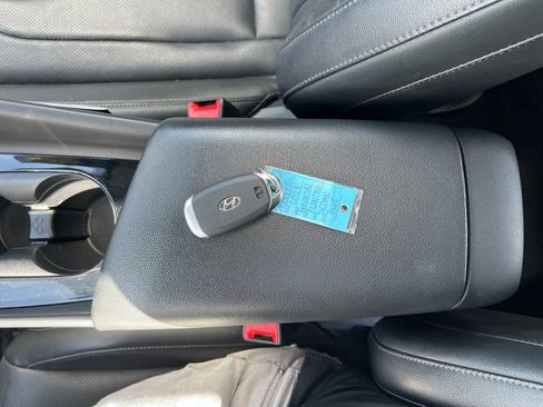 Used 2023 Hyundai Elantra Limited FWD image 38
