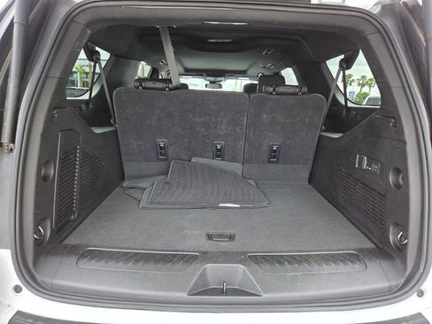 Used 2025 Chevrolet Suburban LT w/ Comfort Package image 14