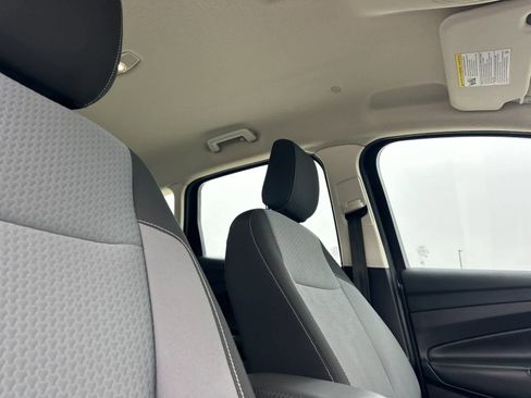 Used 2018 Ford C-MAX SE image 17