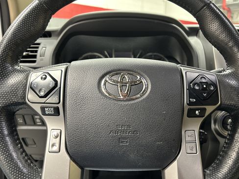 Used 2024 Toyota 4Runner Limited RWD image 18