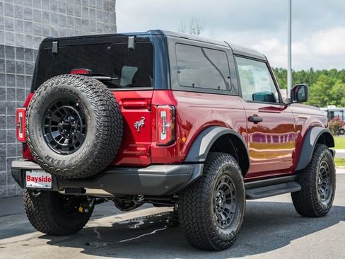 New 2026 Ford Bronco Badlands w/ Sasquatch Package AWD/4WD image 6