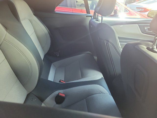 Used 2024 Ford Mustang Convertible RWD image 4
