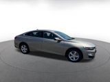 Used 2024 Chevrolet Malibu LT image 2