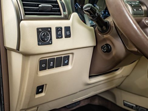 Used 2014 Lexus GX 460 Luxury AWD/4WD image 20