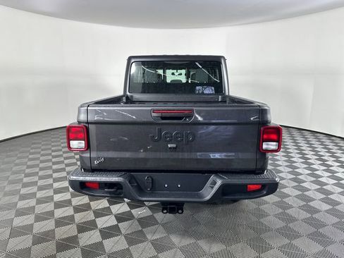 New 2026 Jeep Gladiator Sport AWD/4WD image 7