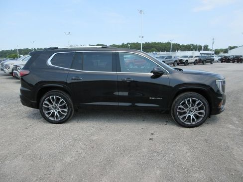 New 2026 GMC Acadia Denali Ultimate AWD/4WD image 3