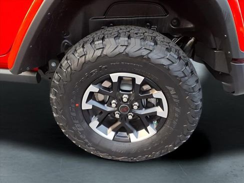 New 2026 Jeep Wrangler Unlimited Rubicon w/ Safety Group AWD/4WD image 10
