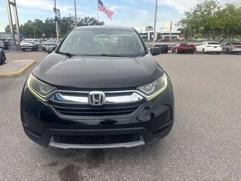 Used 2018 Honda CR-V LX image 2