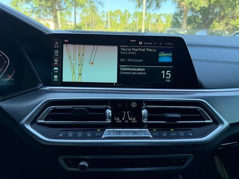 Used 2022 BMW X5 sDrive40i w/ M Sport Package RWD image 20