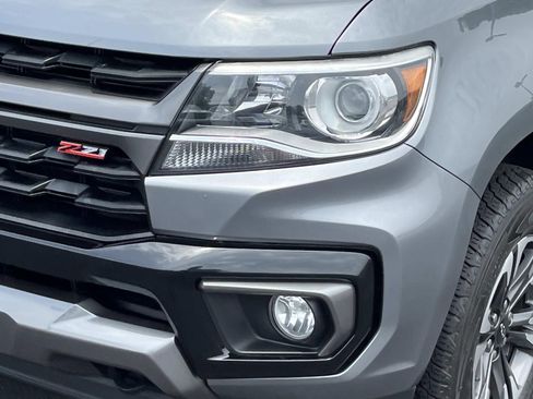 Used 2021 Chevrolet Colorado Z71 w/ Safety Package AWD/4WD image 12
