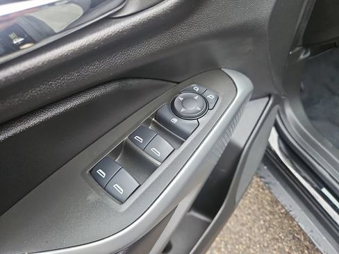 Used 2024 Chevrolet Trax RS w/ Driver Confidence Package FWD image 12