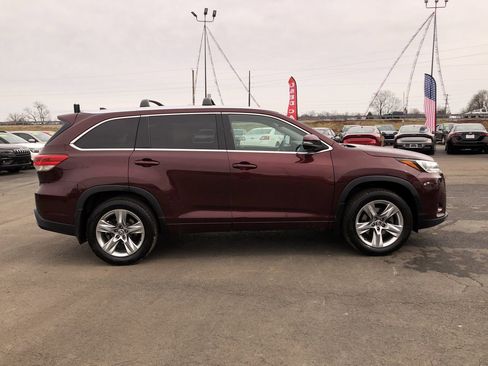 Used 2019 Toyota Highlander Limited image 6