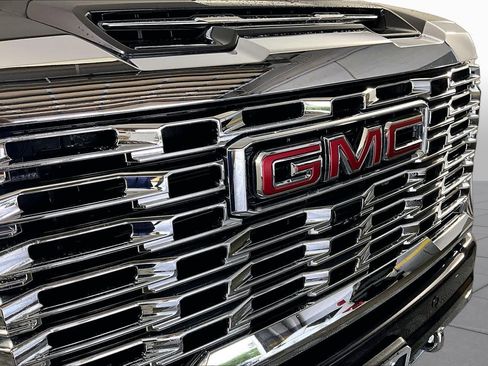 Used 2024 GMC Sierra 2500 Denali w/ Denali Reserve Package AWD/4WD image 58