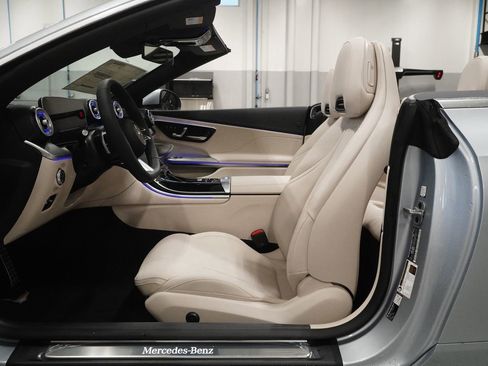 New 2026 Mercedes-Benz CLE 300 4MATIC Cabriolet image 2