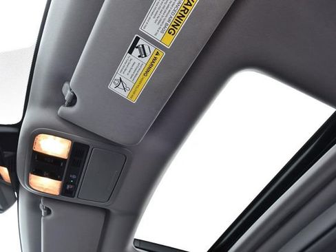 Used 2020 Honda Pilot Touring image 26