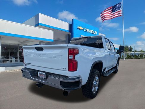 Used 2023 Chevrolet Silverado 2500 LTZ AWD/4WD image 3