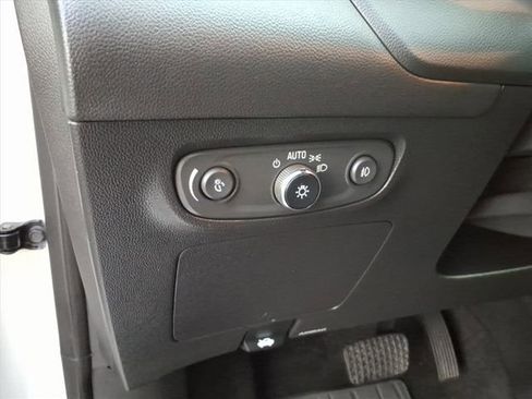 Used 2023 Buick Encore GX Select w/ Safety Package II image 29