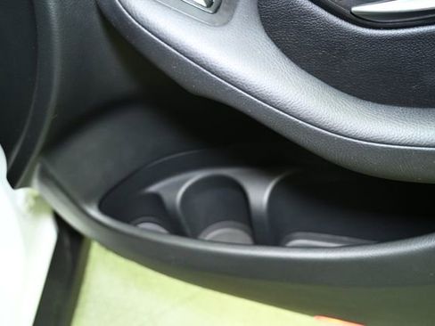 Used 2018 Mercedes-Benz GLC 300 4MATIC image 68