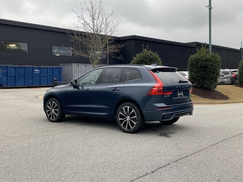 Used 2025 Volvo XC60 B5 Plus image 15