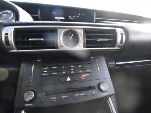 Used 2016 Lexus IS 200t image 11