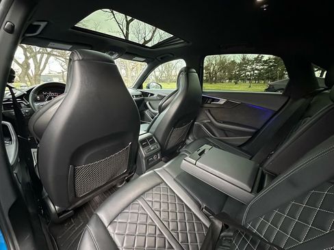 Used 2020 Audi S4 Prestige w/ Prestige Package image 31