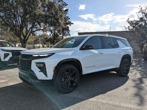 New 2026 Chevrolet Traverse RS image 7