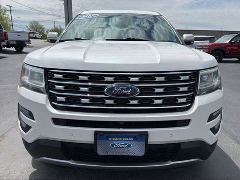 Used 2017 Ford Explorer Limited AWD/4WD image 3