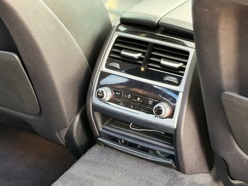 Used 2018 BMW 740i image 26